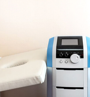shockwave therapy equipemtn in treatment room