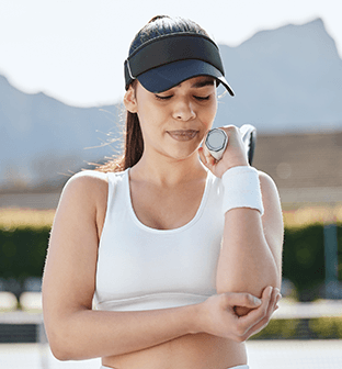 Tennis player with elbow pain